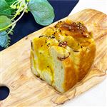【店内焼きあげパン】 焼き芋ブレッド（1／2個）※【16時以降のお受取り】【火曜日の配送不可】