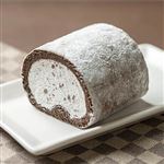 ★新杵堂 クッキー＆クリームスターロール（ハーフ）1本
