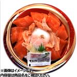 半熟玉子で食べるサーモン丼