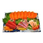 サーモントラウトが主役のお刺身盛合せ（えび入）4点入 1パック