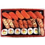 サーモンの握り寿司とサラダ中巻盛合せ