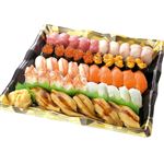 【予約】 本まぐろ中とろとぶりかに入り贅沢握り寿司 45貫入 1パック 【12月29日～1月4日の受取り】