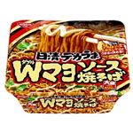 日清食品  デカうま Wマヨソース焼そば  153g