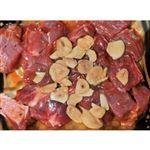 【3／22～23配送分】原料肉：牛（アメリカ産）牛味付サイコロステーキ ガーリック 250g（100gあたり本体238円）1パック