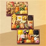 【予約:12／31（水）配送限定】【42】【210625】【おせち】 和洋中三段重「吉春」 55品目:2－3人前
