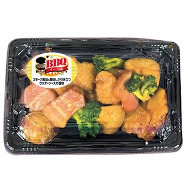鶏肉とベーコンのBBQソース和え